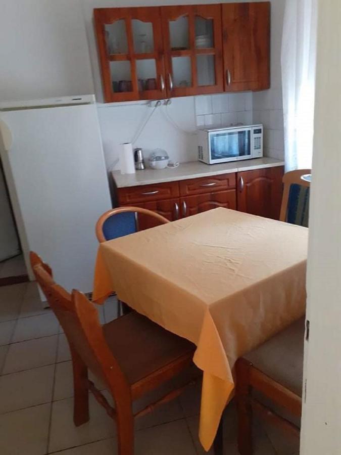Malomtavi Vendeghaz Hotel Tapolca Ngoại thất bức ảnh